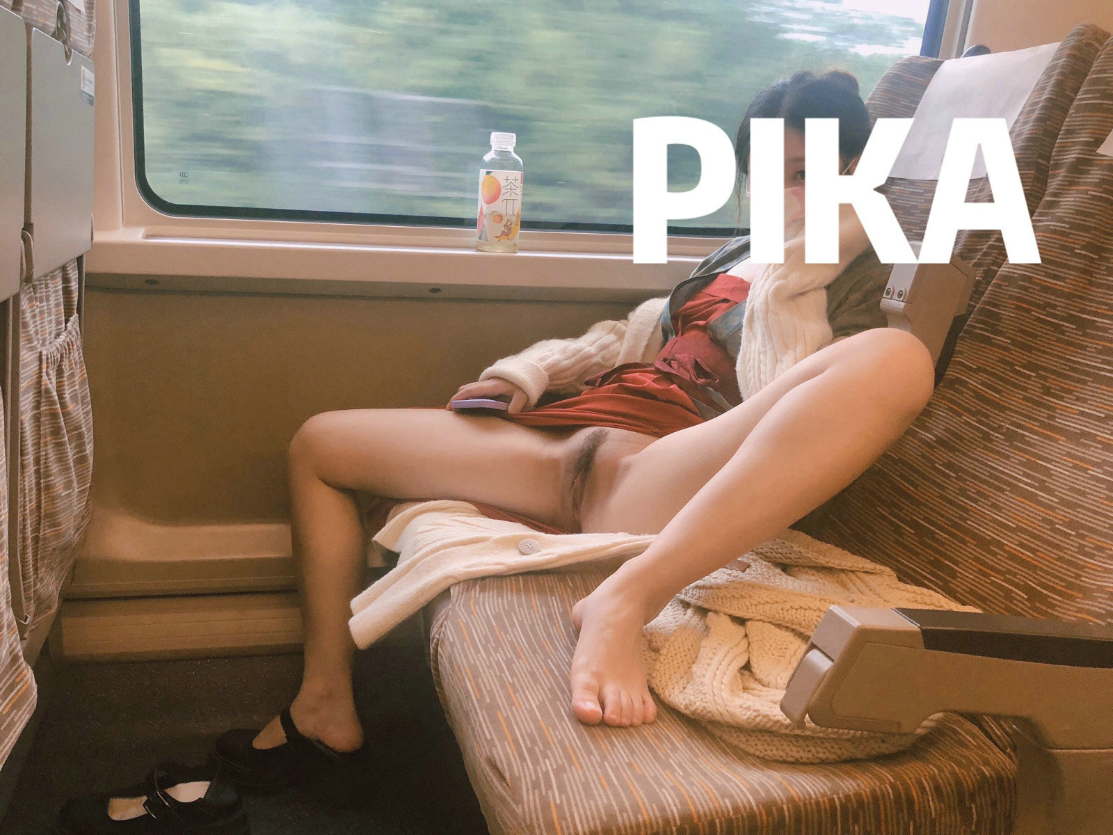 推上一位人間極品妹子PIKA 巨臀M腿 細(xì)皮嫩肉 貌若天仙