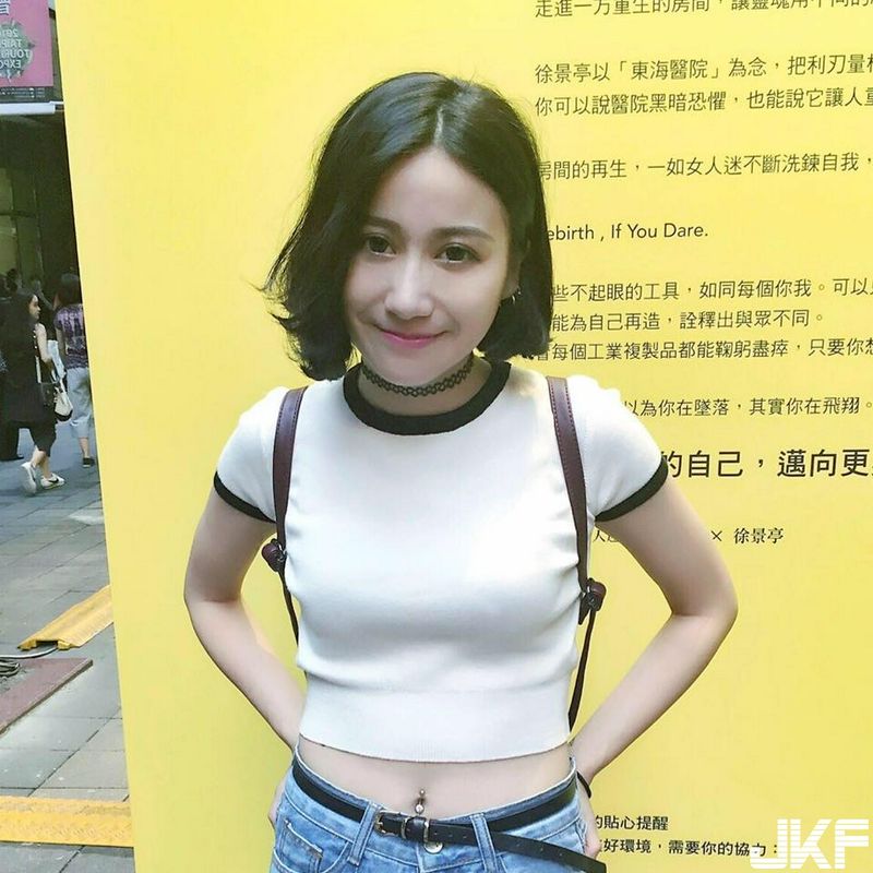 短發(fā)正妹ZooeyHuang這身材太不科學(xué)了
