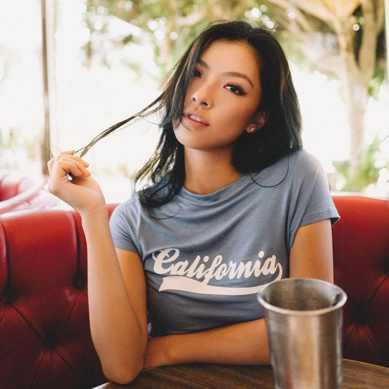 高爾夫甜心何沐妮超人氣巧克力尤物