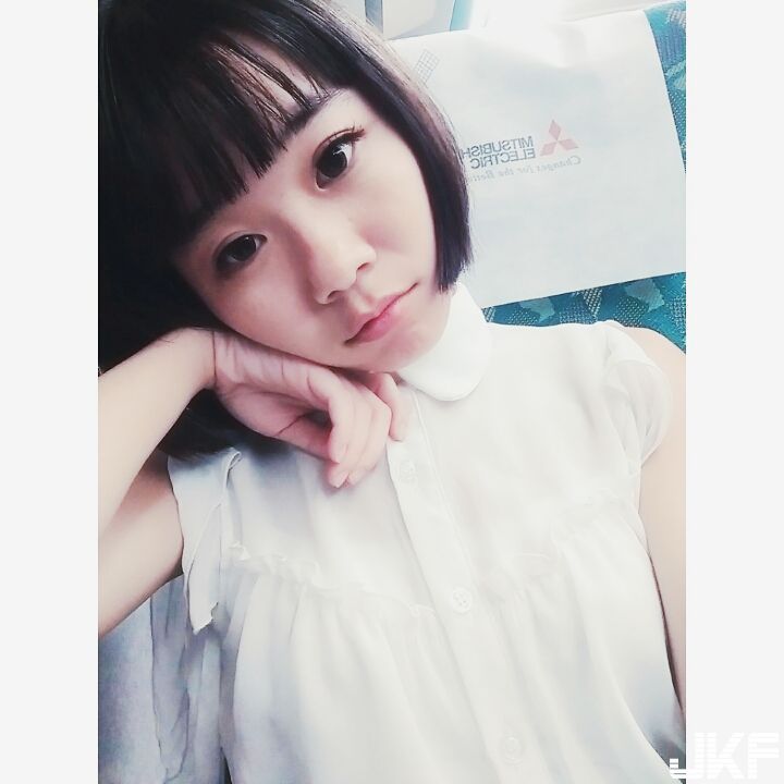 世新超有個性短發正妹林佳諭無辜萌眼
