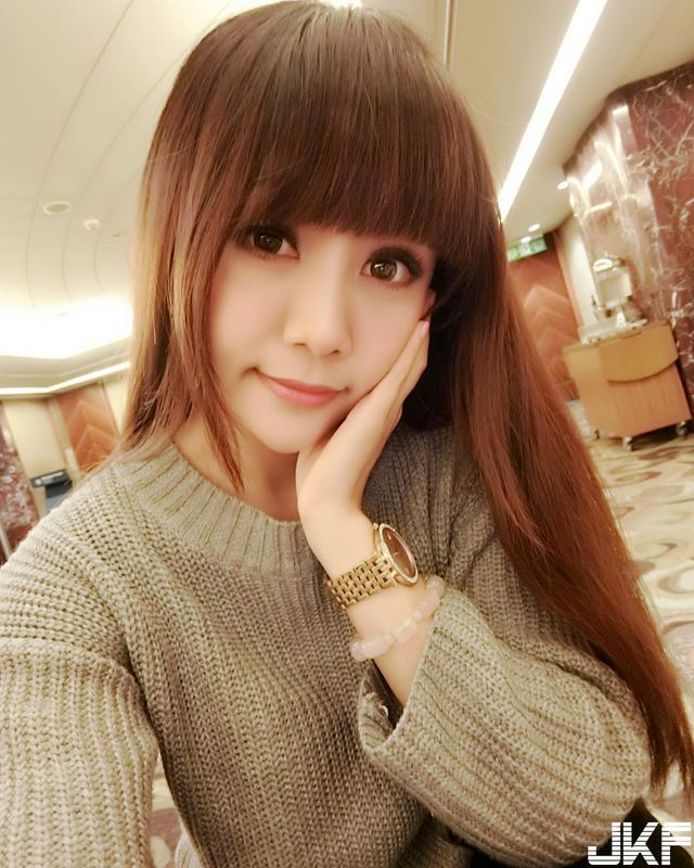 無雙樂團可愛女孩溫盈鈞!黑長直加上動人大眼!