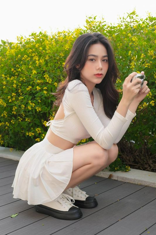 小蠻腰太誘人！網紅VoThuyHang看似靦腆嬌羞穿衣卻意外大膽