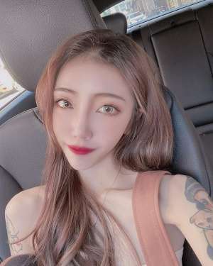 楊BB好身材藏不住....光想像就血脈噴張