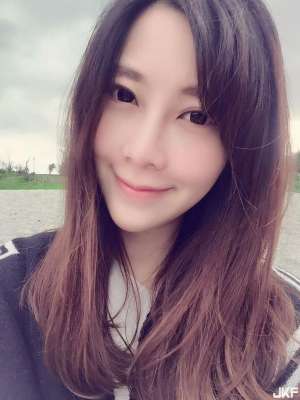 氣質破表甜美高挑正妹黃亞琳天堂鳥
