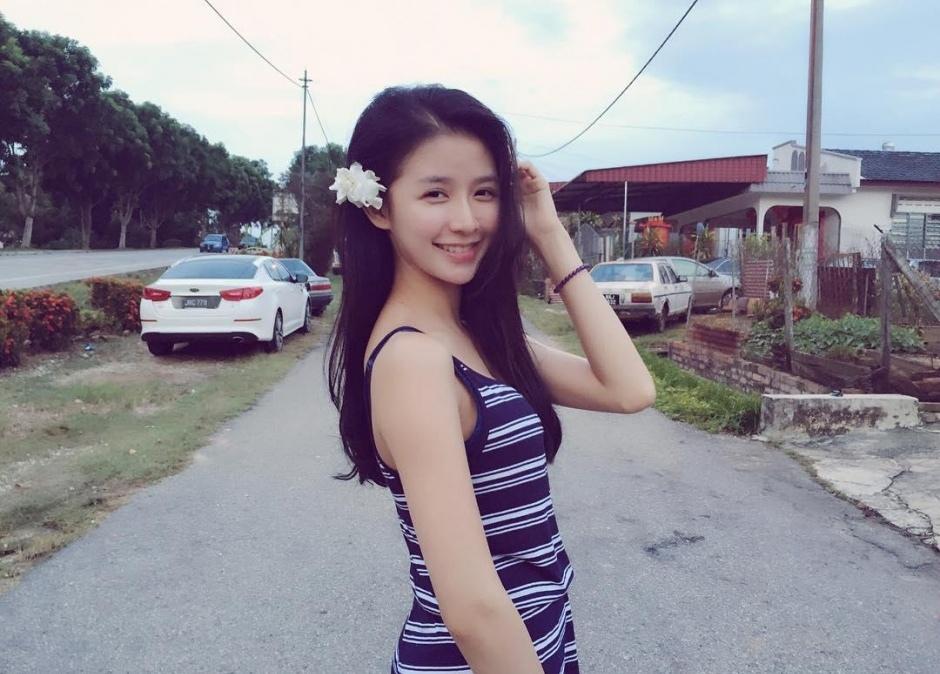 時尚女神蔡卓宜治愈系笑容甜美圖片
