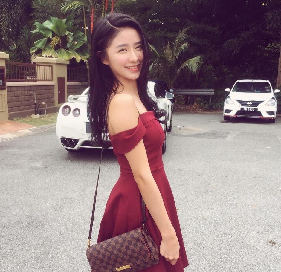 時尚女神蔡卓宜治愈系笑容甜美圖片