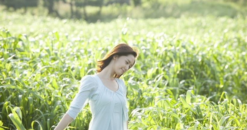 韓國美女明星林允兒寫真