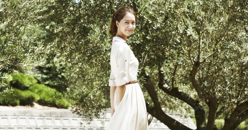 韓國美女明星林允兒寫真