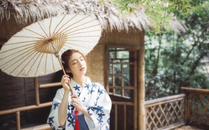 甜美可人和服少女清新養眼寫真圖片
