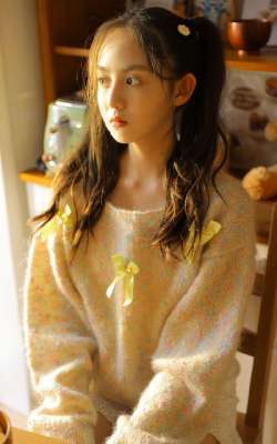 雙馬尾美女恬靜性感美女私房寫真
