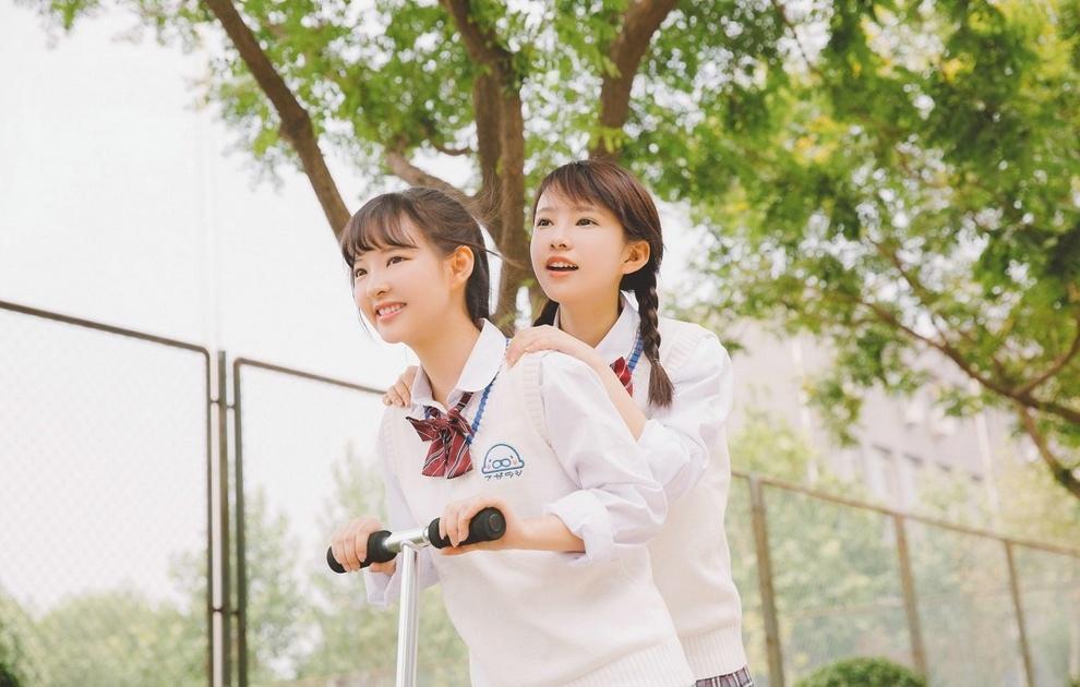 清純甜美學生妹清新迷人姐妹花清新粉嫩陽光俏皮唯美時尚寫真