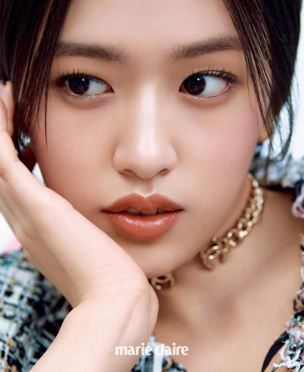 安宥真清甜俏麗少女美妝畫報圖片