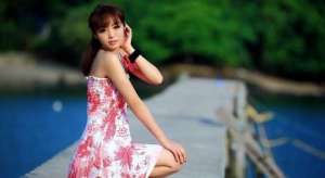 花裙女生夏日靚麗又清新性感