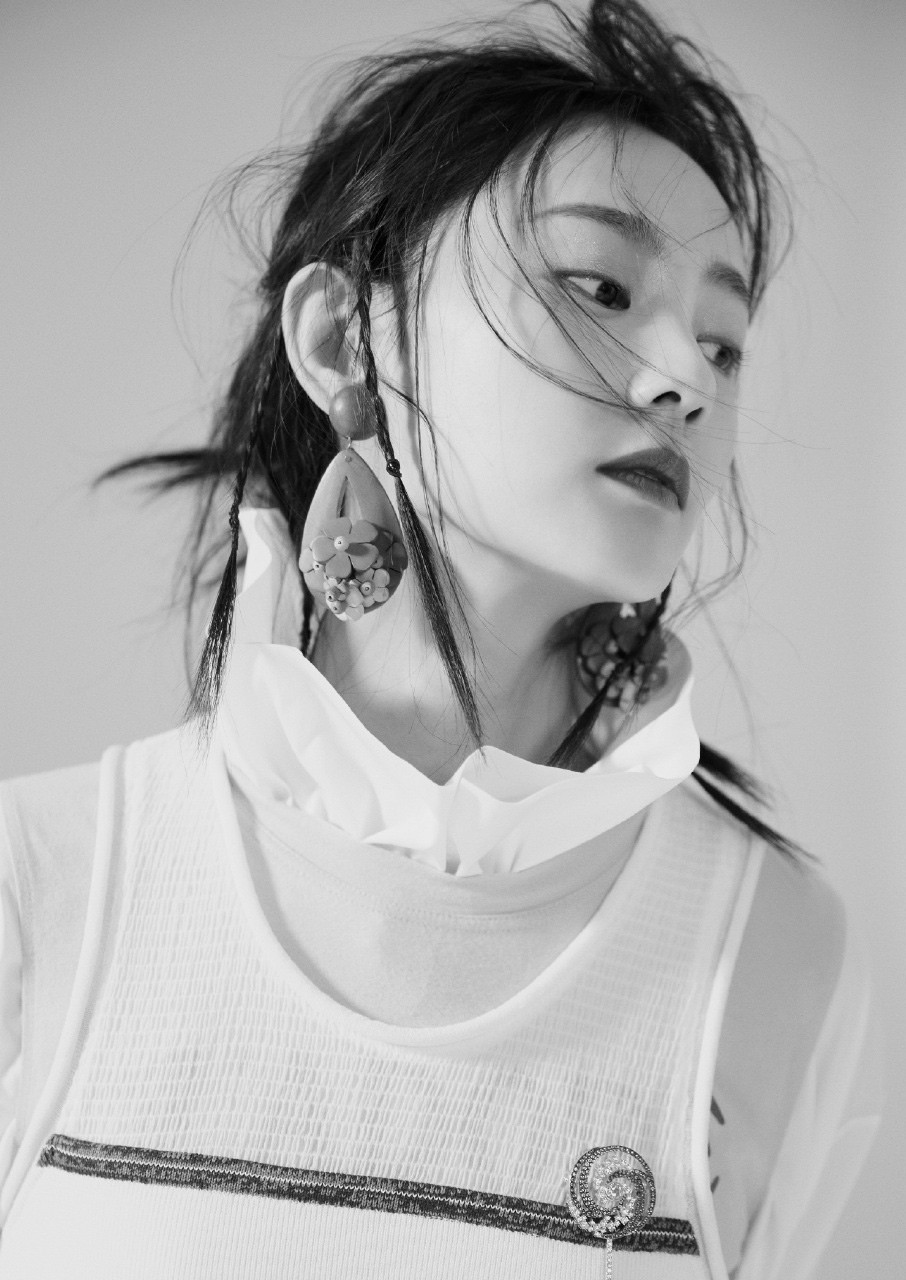 李一桐個性寫真大片