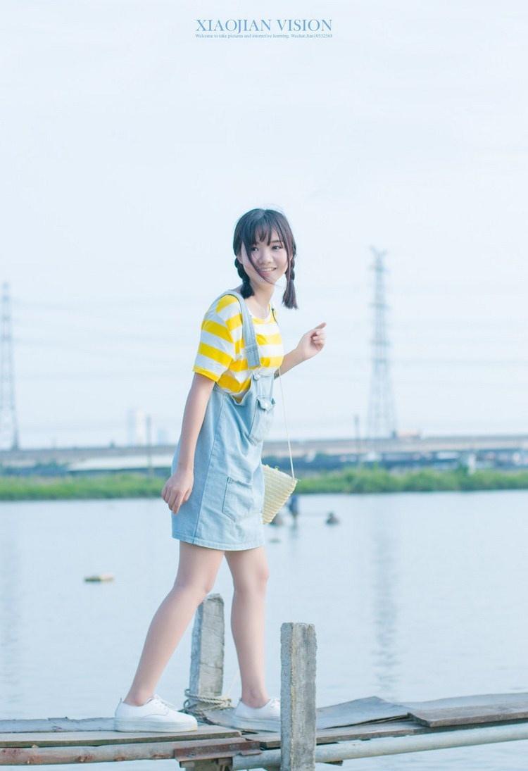清純天然美女戶外一日游隨拍寫真圖片