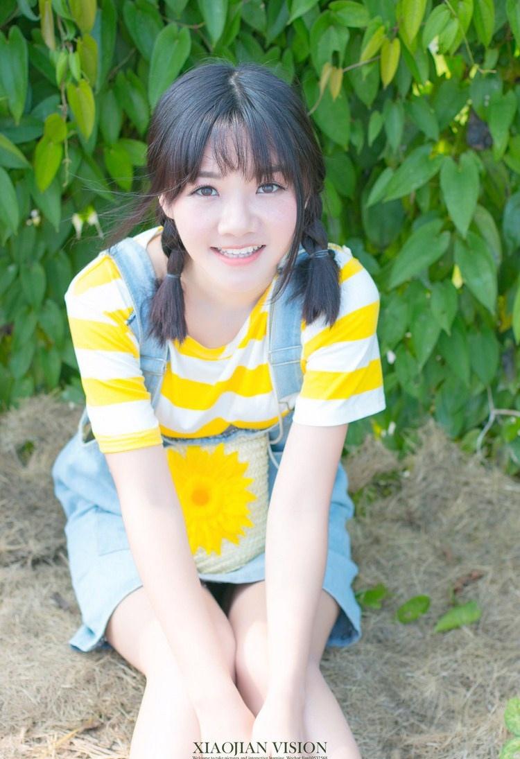 清純天然美女戶外一日游隨拍寫真圖片
