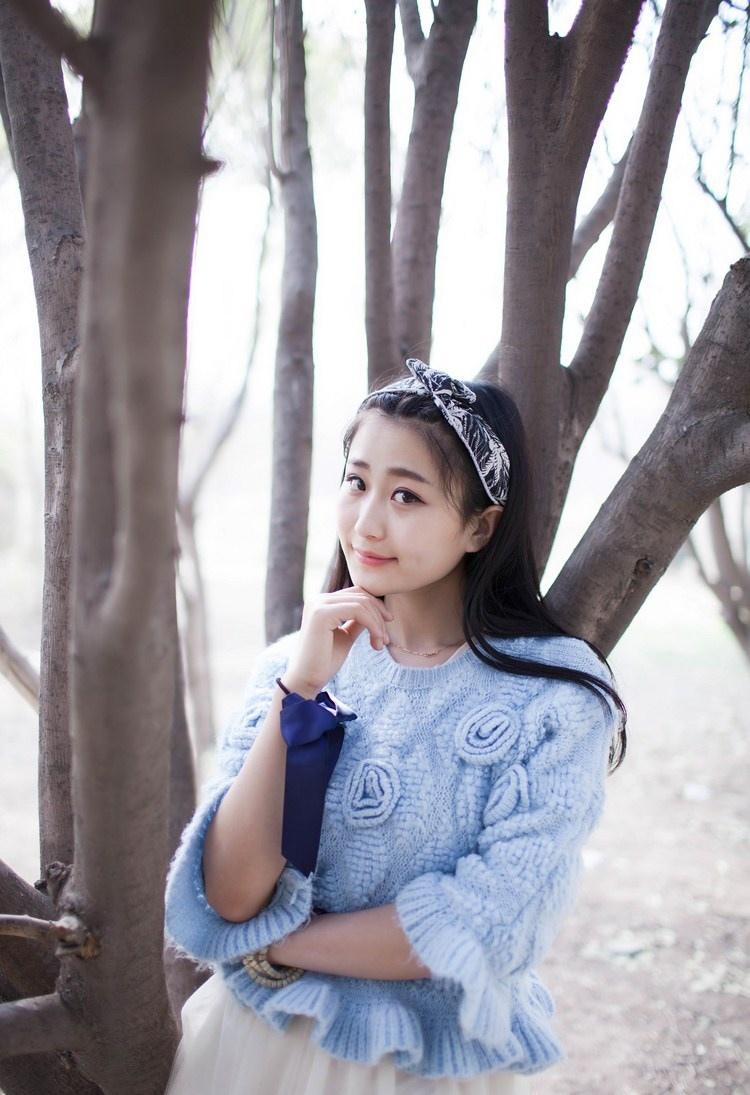 青春嬌美圓臉不良美少女老師