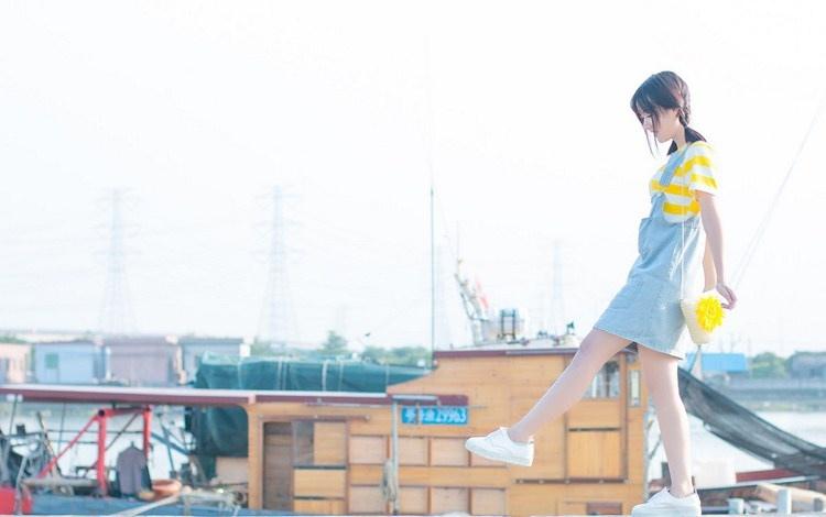 清純天然美女戶外一日游隨拍寫真圖片