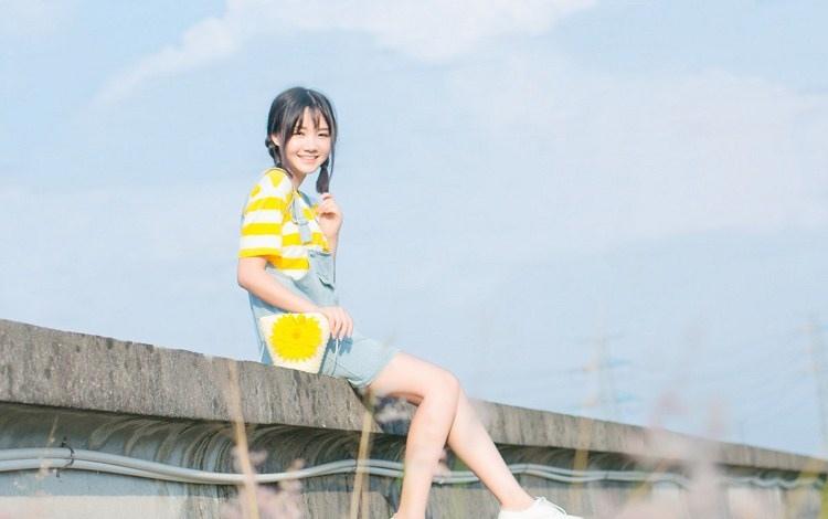 清純天然美女戶外一日游隨拍寫真圖片