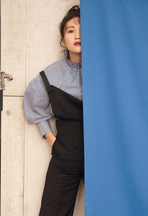 辣媽包文婧媚眼如絲百變造型少女感十足寫真圖片