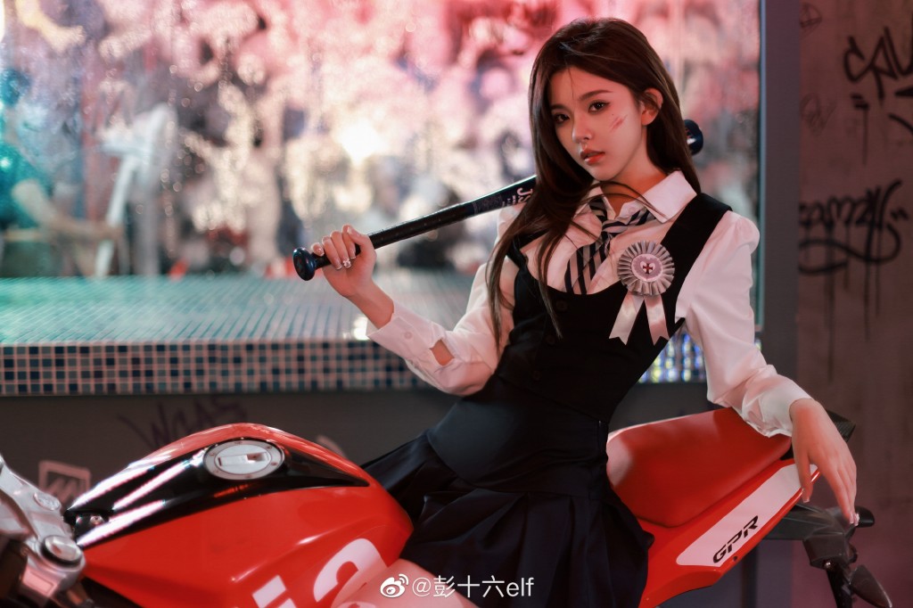 彭十六酷帥機車制服寫真圖片