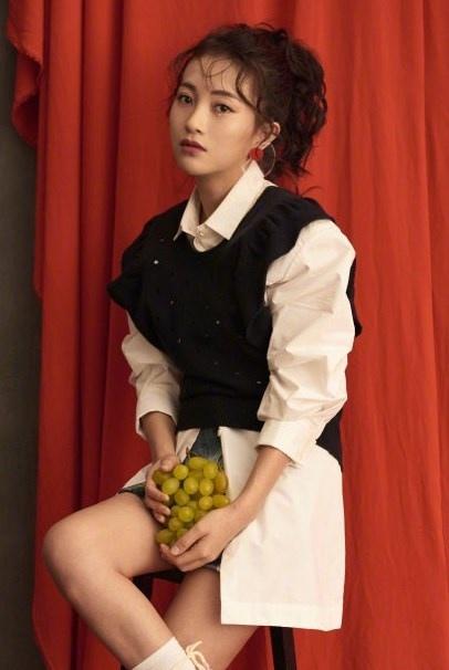 辣媽包文婧媚眼如絲百變造型少女感十足寫真圖片