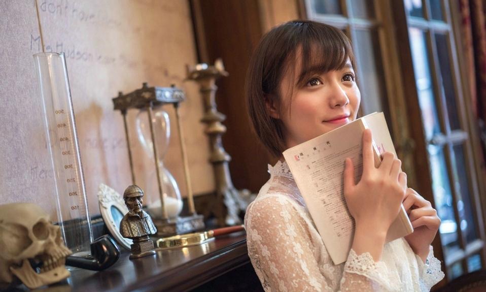 清純純美性感女孩眼神干凈