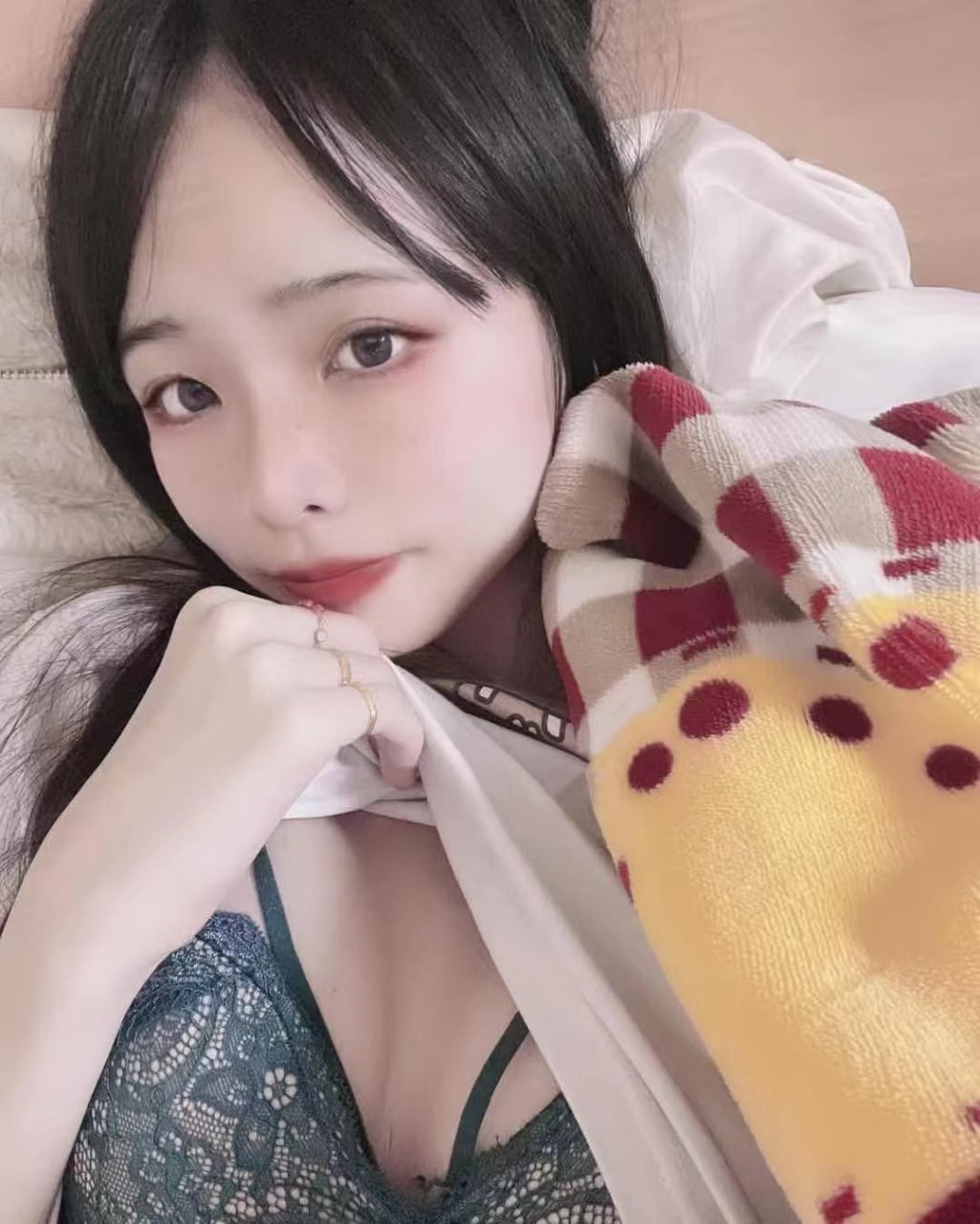 露臉反差婊，你騷或不騷的樣子我都有