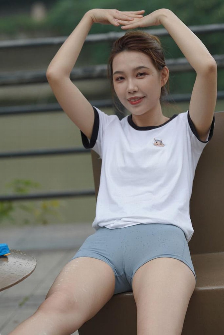 若隱若現駱駝趾