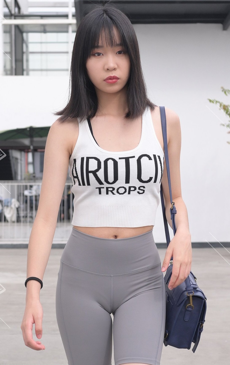 若隱若現駱駝趾