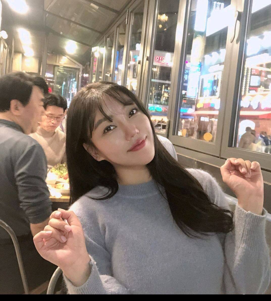 一組風燒小姐姐