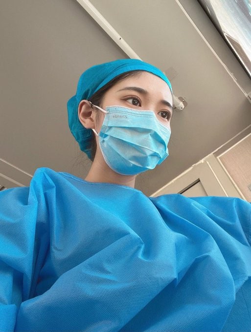 新鮮嫩屄帶肉香