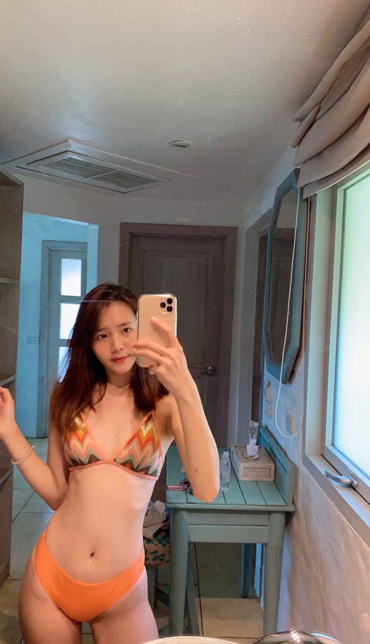 新鮮嫩屄帶肉香