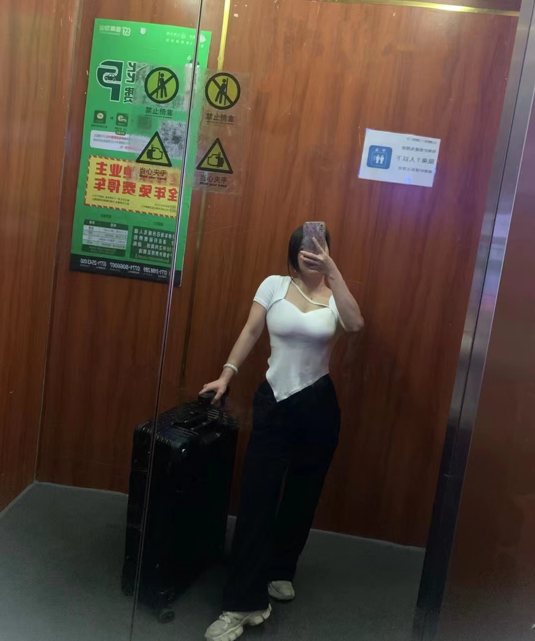 玉乳雙峰之美