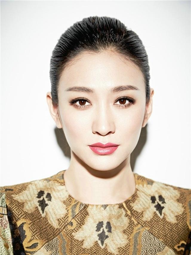 李小冉時尚寫真 女神范兒十足