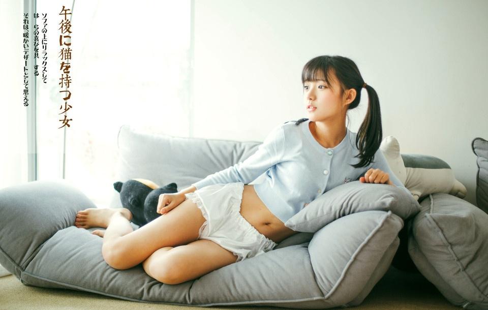 美少女與貓的午后快樂時間