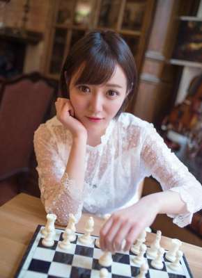 清純純美性感女孩眼神干凈