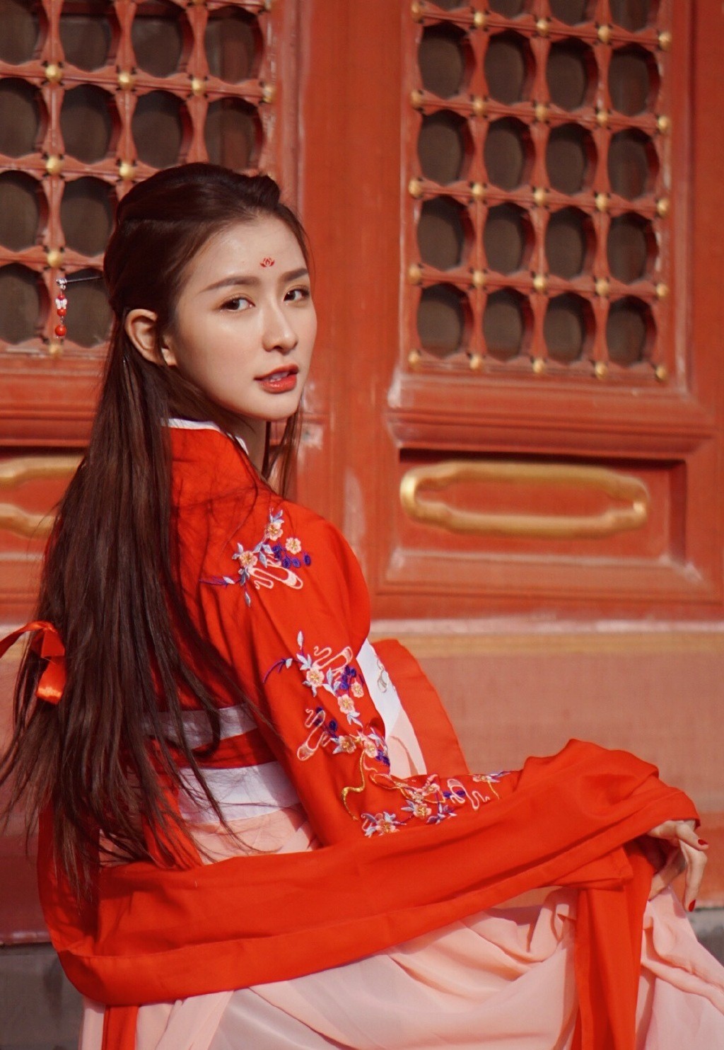 蔡卓宜古裝漢服迷人唯美寫真