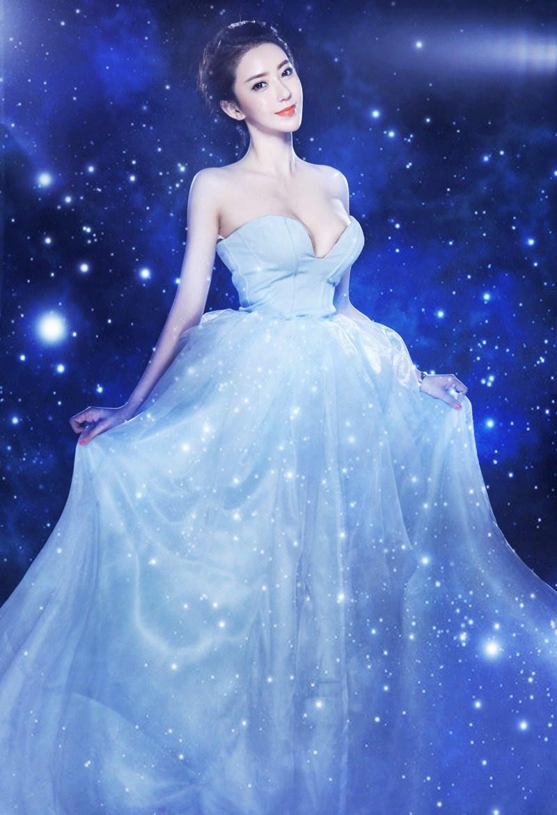美女侯伊荻閃耀星空美麗動人寫真