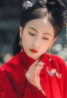 美艷動人的古典美女圖片
