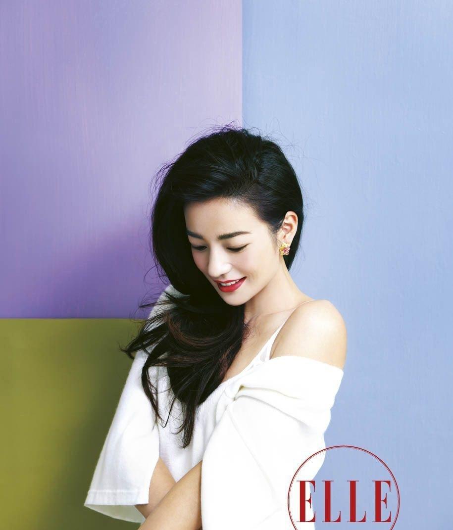 女神趙薇《ELLE》大片嬌艷動人展御姐氣質