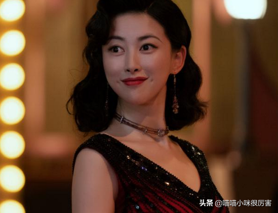 被譽為中國第一美女,與法拉利總裁談戀愛,朱珠到底靠什么?
