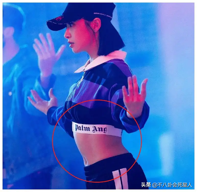張雨綺的胸,戚薇的腿,景甜的臀,這些80后女星的身材,個個絕美