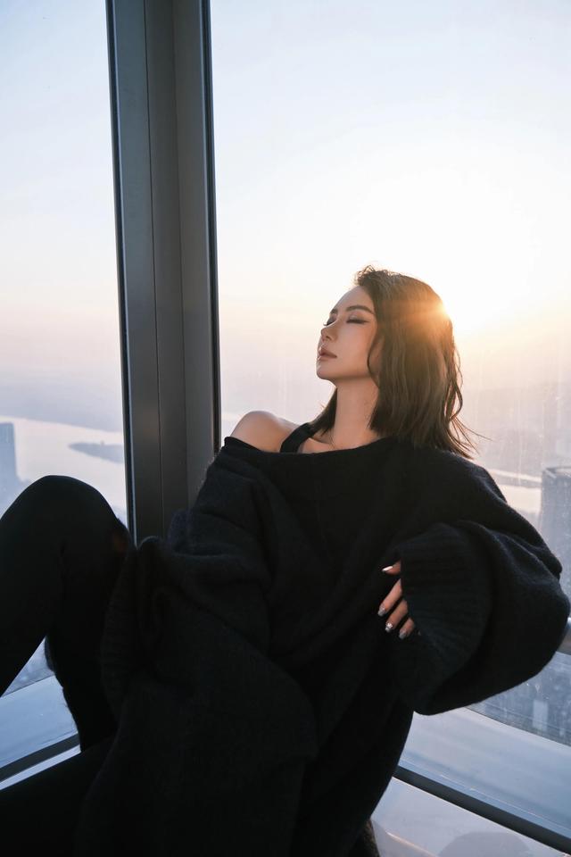 八位美女寫真，風姿綽約小天仙，驚鴻一瞥清流溪，有你喜歡的嗎？