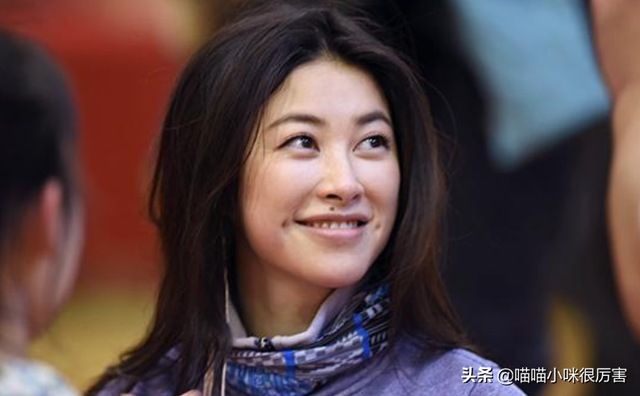 被譽為中國第一美女,與法拉利總裁談戀愛,朱珠到底靠什么?