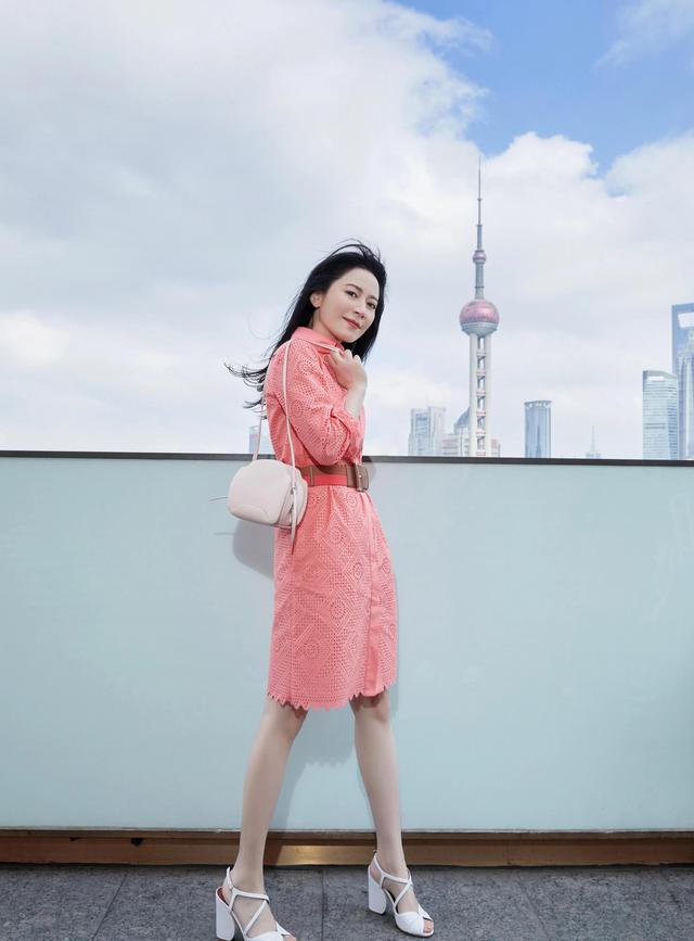 五位女星養(yǎng)眼美圖欣賞，個個美若天仙，你最喜歡誰呢？