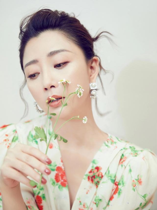 五位女星養(yǎng)眼美圖欣賞，個個美若天仙，你最喜歡誰呢？