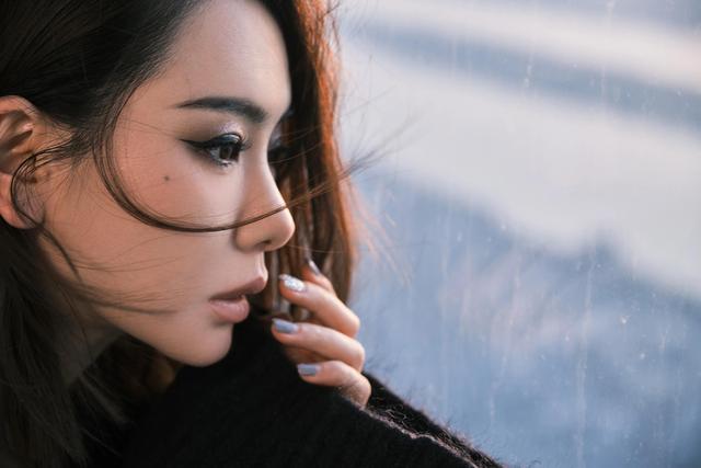 八位美女寫真，風姿綽約小天仙，驚鴻一瞥清流溪，有你喜歡的嗎？