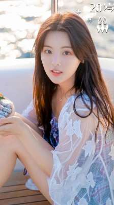 下載美女圖片(女神楊超越 今日是 俏皮 性感風 高清手機壁紙分享)