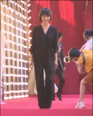 恭喜!女星紅毯斗艷“風向”變了,捂得嚴實還艷壓群芳,才是真美